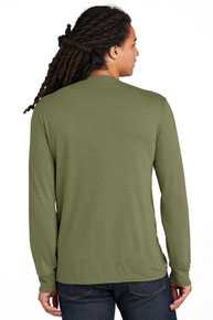 District® T-Shirt - Perfect Tri® Long Sleeve Tee DM132