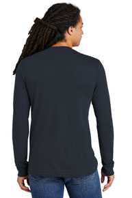 District® T-Shirt - Perfect Tri® Long Sleeve Tee DM132