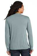 District® T-Shirt - Perfect Tri® Long Sleeve Tee DM132