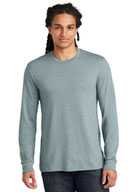District® T-Shirt - Perfect Tri® Long Sleeve Tee DM132