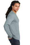 District® T-Shirt - Perfect Tri® Long Sleeve Tee DM132