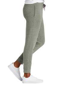 District ®  Women's Perfect Tri ®  Fleece Jogger DT1310