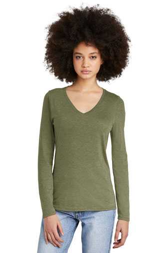 District &#174;  Women's Perfect Tri &#174;  Long Sleeve V-Neck Tee DT135
