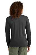 District ®  Perfect Tri ®  Long Sleeve Henley DT145