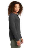 District ®  Perfect Tri ®  Long Sleeve Henley DT145