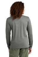 District ®  Perfect Tri ®  Long Sleeve Henley DT145