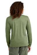 District ®  Perfect Tri ®  Long Sleeve Henley DT145