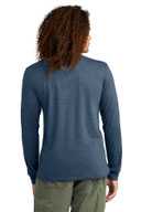 District ®  Perfect Tri ®  Long Sleeve Henley DT145
