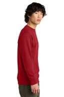 District ®  V.I.T. ™ Fleece Crew DT6104