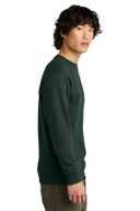 District ®  V.I.T. ™ Fleece Crew DT6104