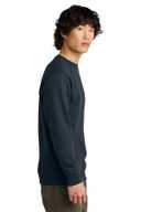 District ®  V.I.T. ™ Fleece Crew DT6104
