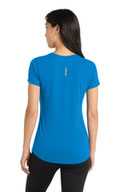 OGIO  ®  ENDURANCE Ladies Peak V-Neck Tee. LOE337