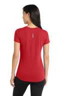 OGIO  ®  ENDURANCE Ladies Peak V-Neck Tee. LOE337