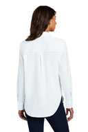 Mercer+Mettle ®  Women's Long Sleeve Modern Oxford Shirt MM2003