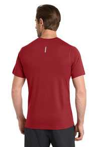 OGIO  ®  ENDURANCE Peak Tee. OE336