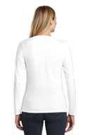 District  ®  Women's Very Important Tee  ®  Long Sleeve V-Neck. DT6201