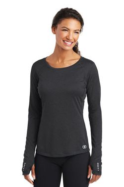 OGIO ®  ENDURANCE Ladies Long Sleeve Pulse Crew. LOE321 OGIO ®  ENDURANCE Ladies Long Sleeve Pulse Crew. LOE321
