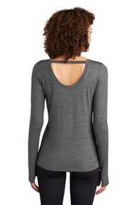 OGIO  ®  ENDURANCE Ladies Force Long Sleeve Tee LOE340