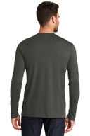 New Era  ®  Heritage Blend Long Sleeve Crew Tee. NEA102