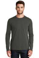 New Era  ®  Heritage Blend Long Sleeve Crew Tee. NEA102