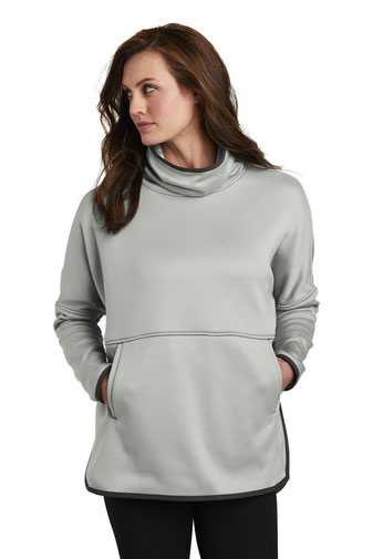 The North Face  ®  Ladies Canyon Flats Stretch Poncho.  NF0A3SEF