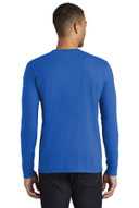 Nike Core Cotton Long Sleeve Tee. NKBQ5232