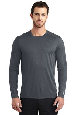 OGIO ®  ENDURANCE Long Sleeve Pulse Crew. OE321 OGIO ®  ENDURANCE Long Sleeve Pulse Crew. OE321