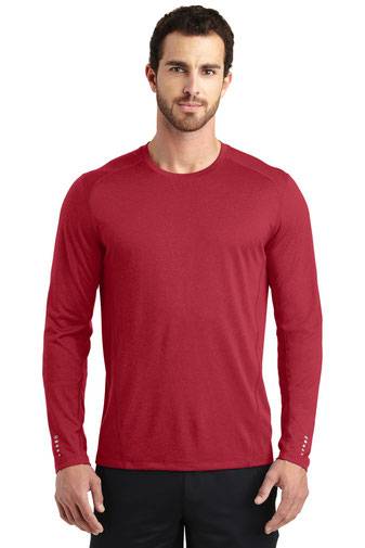 OGIO ®  ENDURANCE Long Sleeve Pulse Crew. OE321
