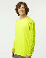 Cayman Performance Camo Colorblocked Long Sleeve T-Shirt
