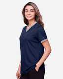 Devon & Jones Women's CrownLux Performance®&nbsp;Plaited Tipped V-Neck Shirt DG20CW